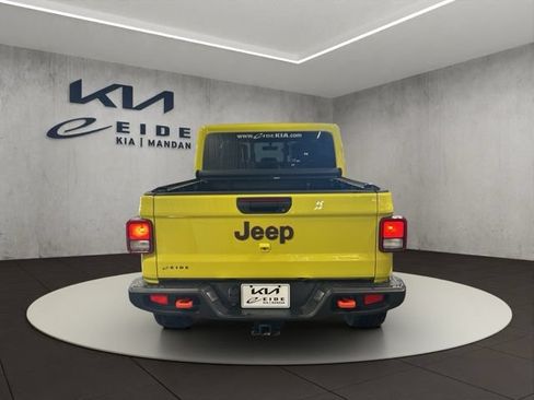 Used 2023 Jeep Gladiator Mojave w/ Cold Weather Group AWD/4WD image 12