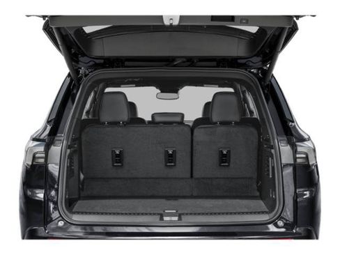 Used 2025 Buick Enclave Avenir w/ LPO, Floor Liner Package FWD image 13
