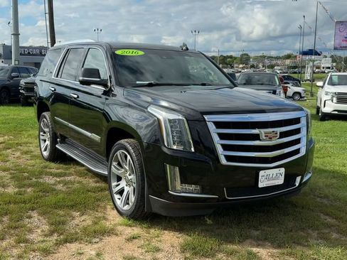 Used 2016 Cadillac Escalade Luxury AWD/4WD image 9
