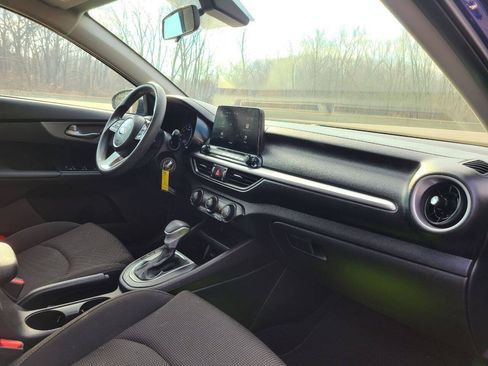 Used 2020 Kia Forte LXS FWD image 20