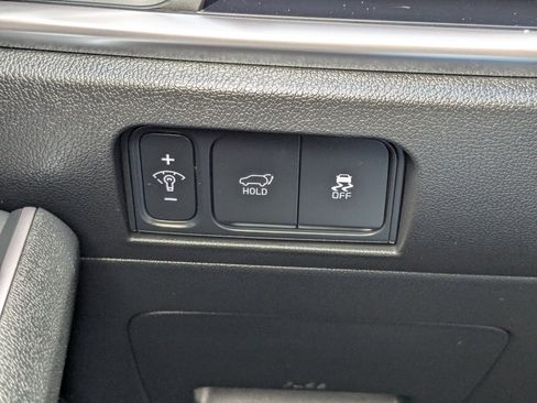 Used 2025 Kia Sorento EX AWD/4WD image 16