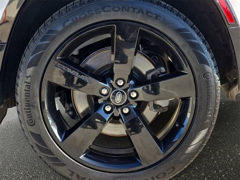 Certified 2023 Land Rover Defender 130 X-Dynamic SE image 35