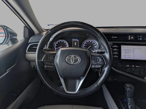 Used 2018 Toyota Camry SE FWD image 27