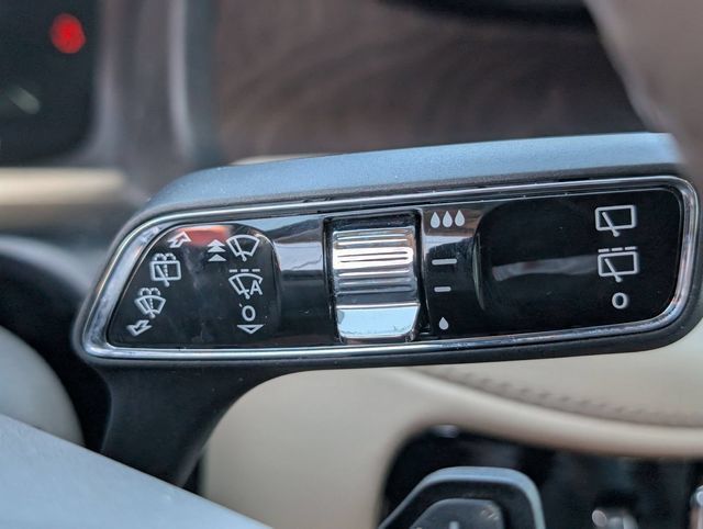 Used 2023 Lincoln Aviator Reserve w/ Equipment Group 201A AWD/4WD image 29