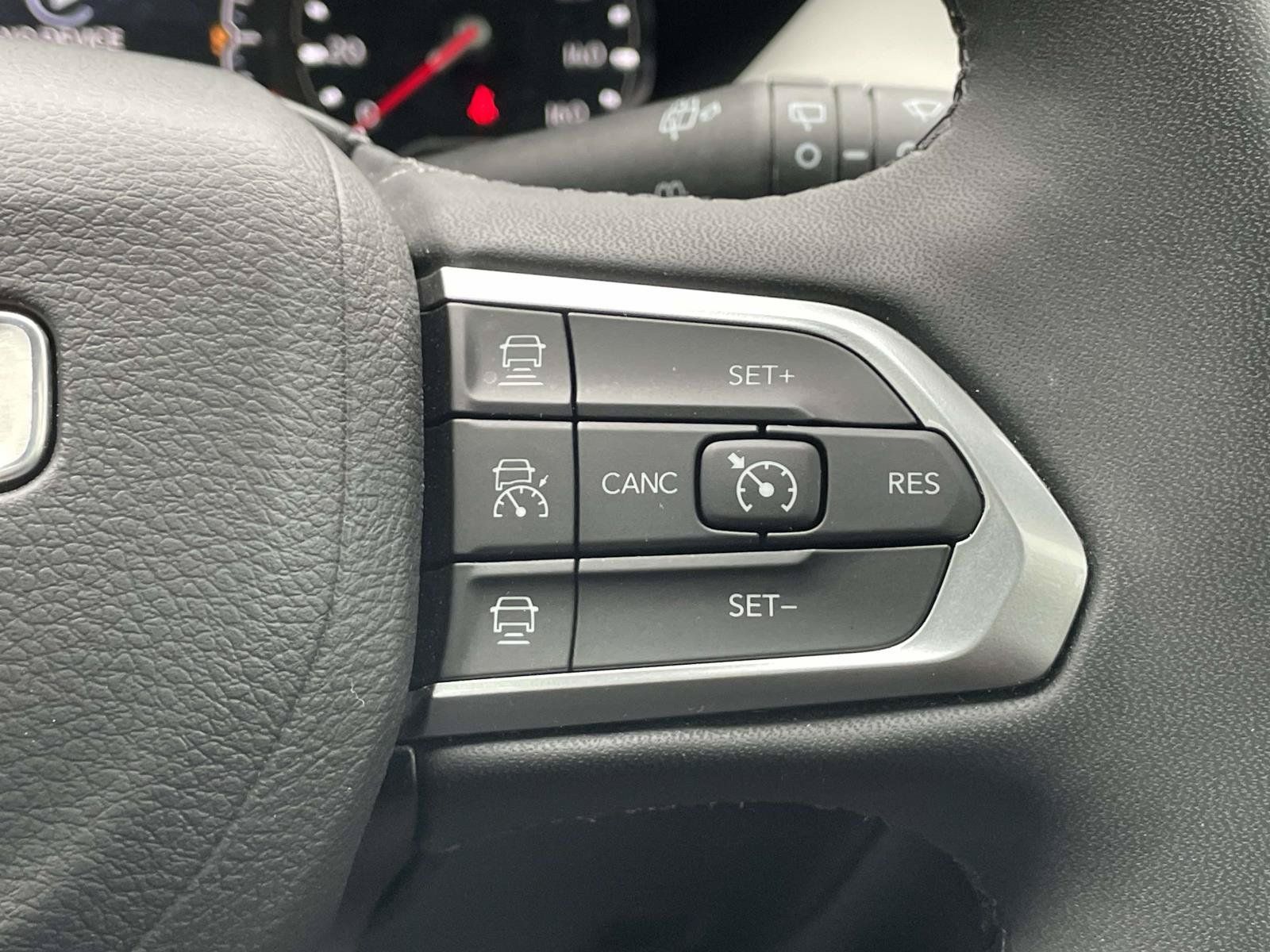 Used 2024 Jeep Compass Limited w/ Sun and Sound Group AWD/4WD image 25