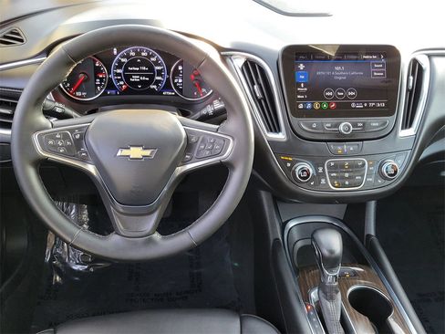 Used 2024 Chevrolet Malibu LT image 4