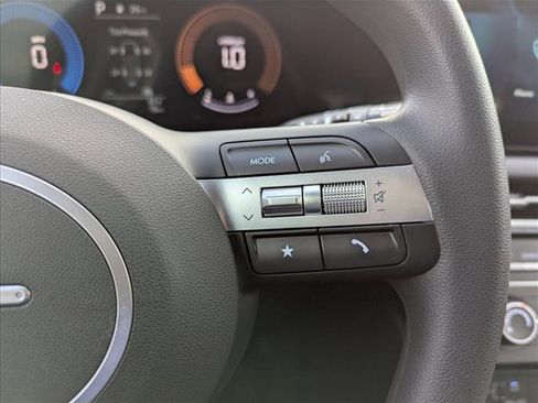 New 2026 Hyundai Tucson SE image 14