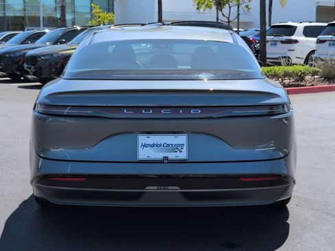 Used 2024 Lucid Air Touring AWD/4WD image 8