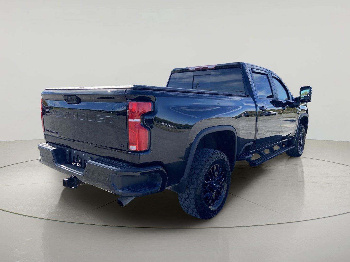 Used 2024 Chevrolet Silverado 3500 LT w/ Midnight Edition AWD/4WD image 10