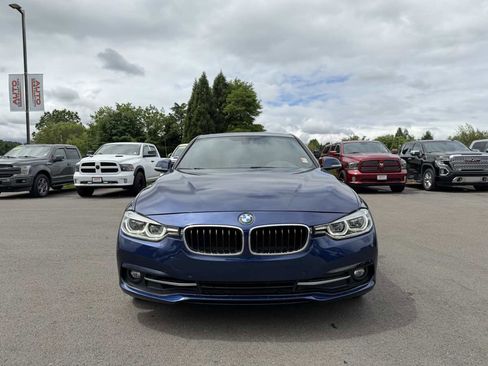 Used 2018 BMW 330i Sedan RWD image 3