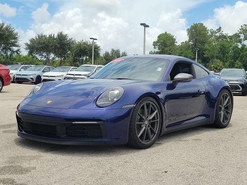Used 2024 Porsche 911 Carrera T RWD image 8