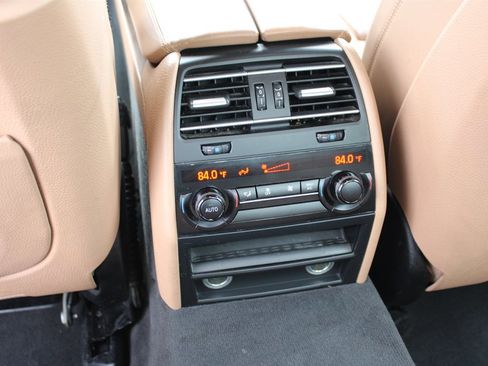 Used 2015 BMW 750Li image 20