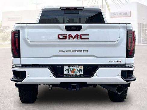 Used 2026 GMC Sierra 2500 AT4 w/ Technology Package AWD/4WD image 16