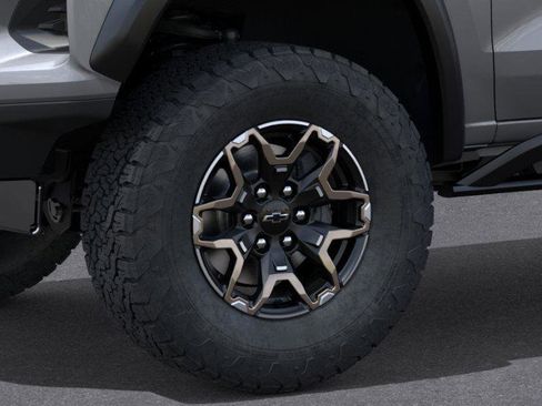 New 2026 Chevrolet Colorado ZR2 w/ Technology Package AWD/4WD image 9