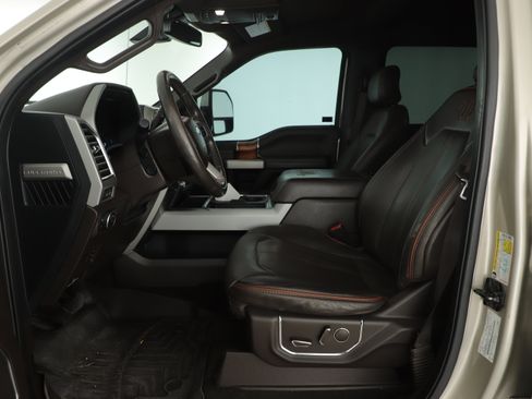 Used 2017 Ford F250 King Ranch w/ FX4 Off-Road Package image 17