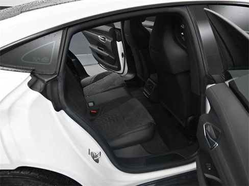 Used 2022 Audi e-tron GT Premium Plus image 33