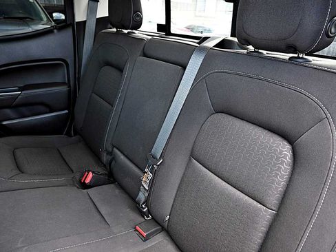 Used 2018 GMC Canyon SLE w/ SLE Convenience Package RWD image 11