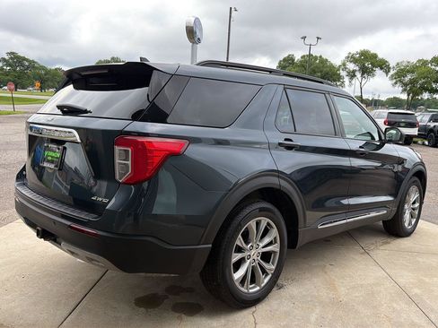 Used 2022 Ford Explorer XLT w/ Equipment Group 202A AWD/4WD image 5