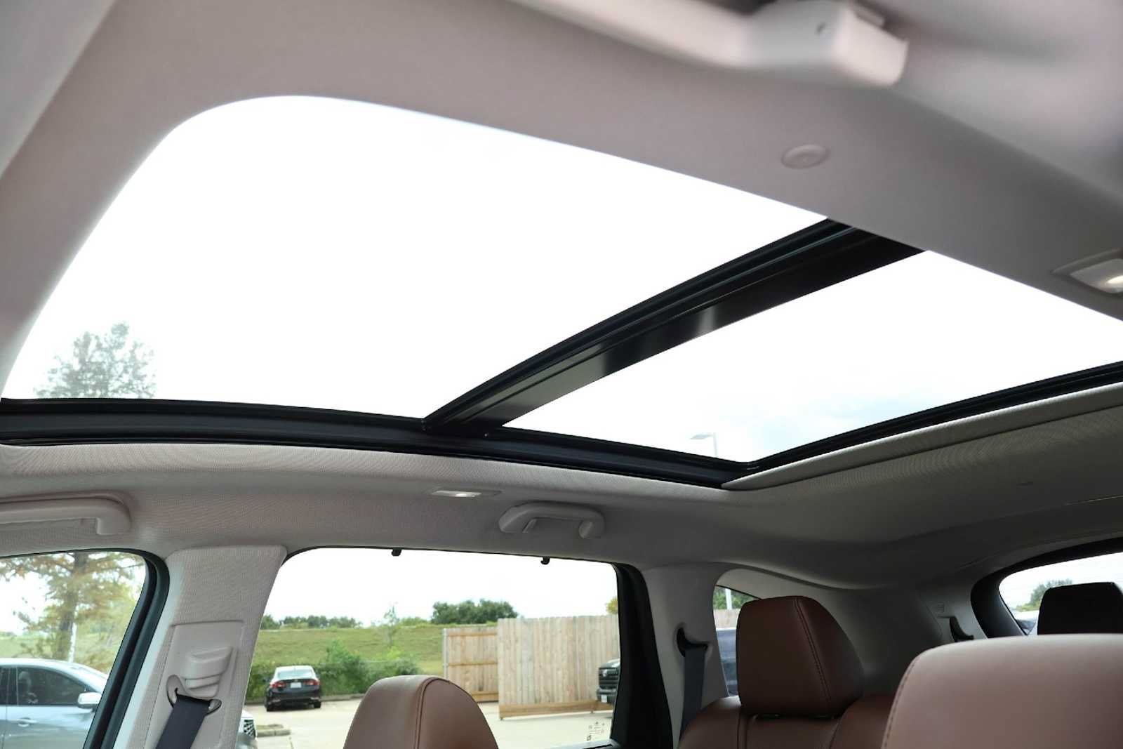 Certified 2022 Acura MDX w/ Technology Package FWD image 29