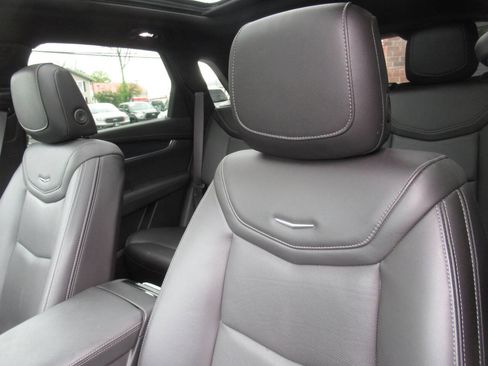 Used 2024 Cadillac XT5 Premium Luxury w/ LPO, Floor Liner Package AWD/4WD image 25