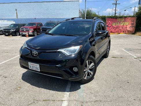 Used 2018 Toyota RAV4 XLE FWD image 28