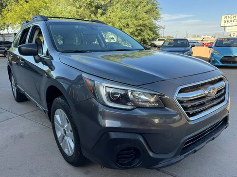 Used 2019 Subaru Outback 2.5i AWD/4WD image 4