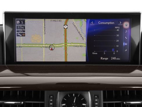 Used 2017 Lexus LX 570 4WD w/ Luxury Package image 17