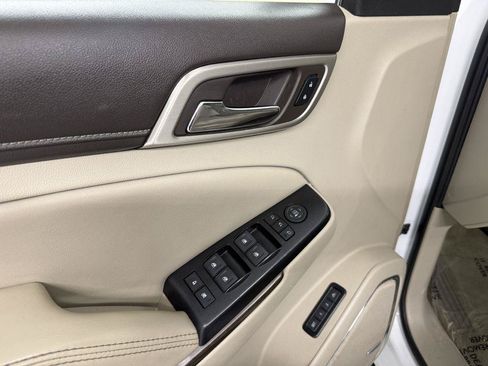 Used 2018 GMC Yukon XL Denali AWD/4WD image 26