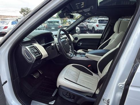 Used 2019 Land Rover Range Rover Sport Supercharged AWD/4WD image 10
