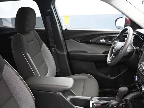 Used 2023 Chevrolet TrailBlazer LT image 14
