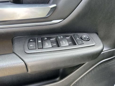 Used 2022 RAM 1500 Big Horn RWD image 11