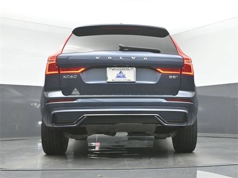 Used 2024 Volvo XC60 B5 Ultimate w/ Protection Package Premier image 43