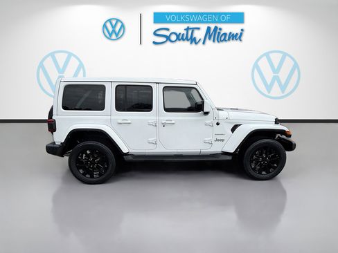 Used 2022 Jeep Wrangler Unlimited Sahara w/ Cold Weather Group image 8