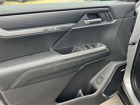 New 2025 GMC Acadia Elevation image 10