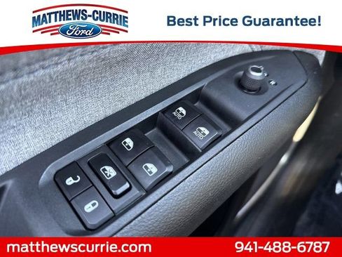 Used 2024 Jeep Compass Latitude image 21