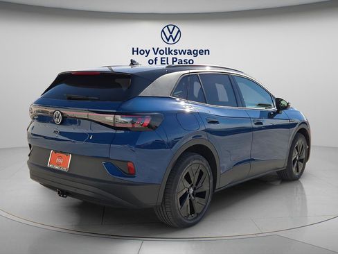 New 2026 Volkswagen ID.4 Pro S Plus image 3