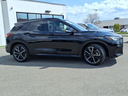 Used 2023 INFINITI QX50 Sport AWD/4WD image 4