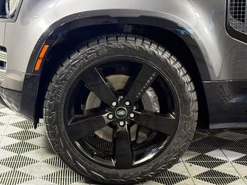 Used 2022 Land Rover Defender 110 X-Dynamic SE image 14