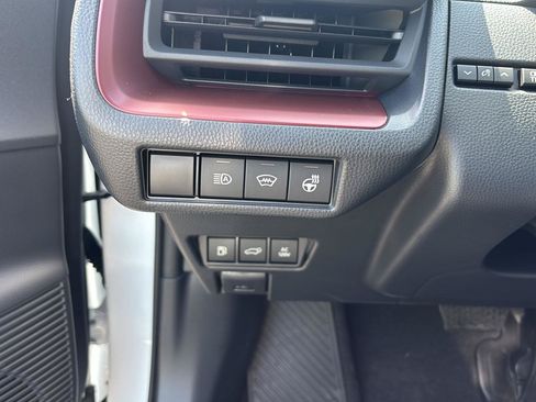 New 2026 Toyota Prius Plug-In Hybrid FWD image 8