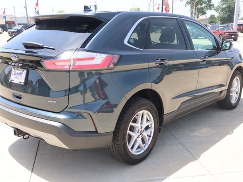 Used 2024 Ford Edge SEL w/ Convenience Package AWD/4WD image 6
