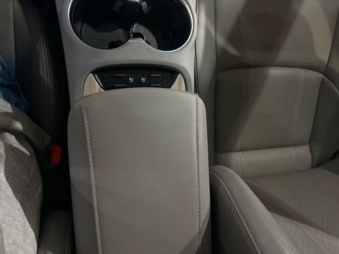 Used 2021 Toyota Venza Limited w/ Advanced Technology Package AWD/4WD image 23