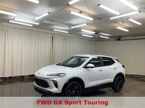 Used 2024 Buick Encore GX Sport Touring image 1