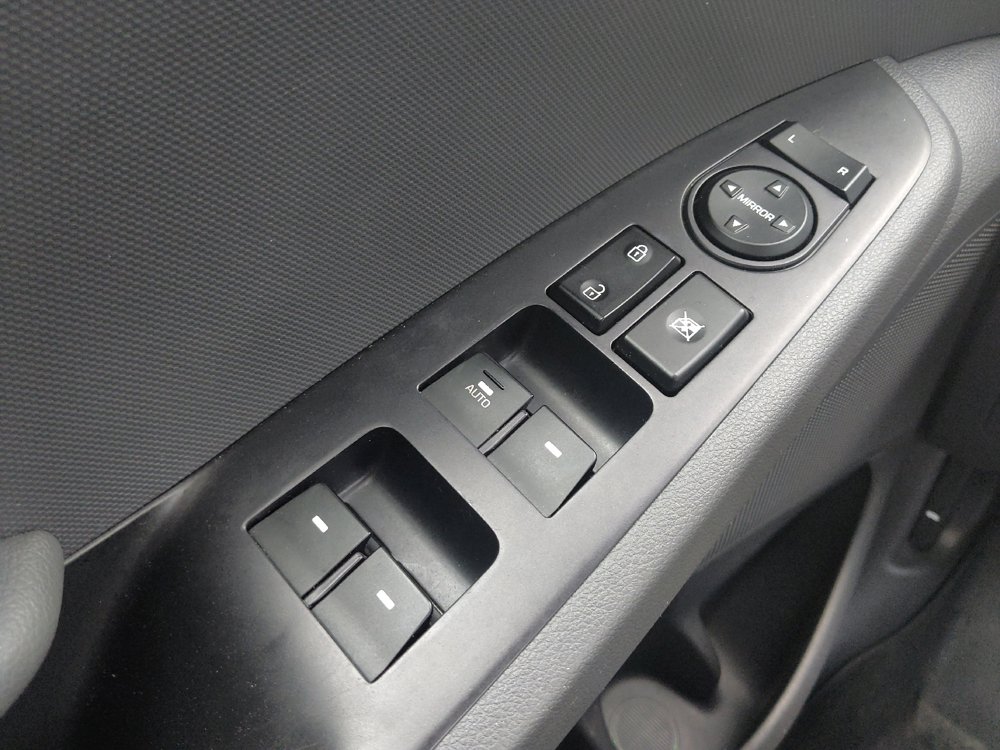 Used 2018 Hyundai Ioniq Blue FWD image 27