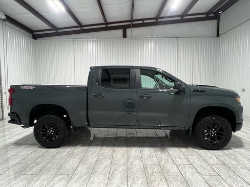 New 2026 Chevrolet Silverado 1500 Custom Trail Boss w/ LPO, Dark Essentials Package image 6