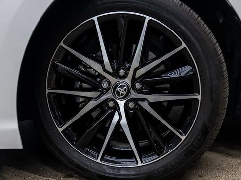 Used 2024 Toyota Camry SE image 17