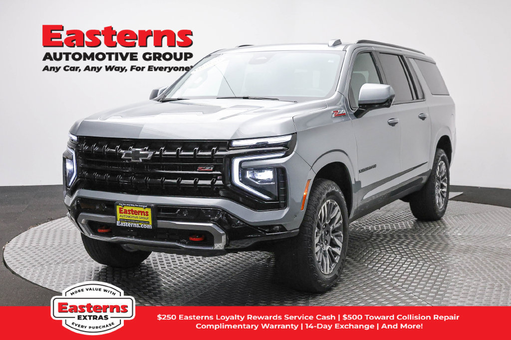 Used 2025 Chevrolet Suburban Z71 AWD/4WD image 1