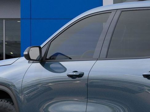 New 2026 Chevrolet Traverse Z71 w/ Driver Confidence Package image 12