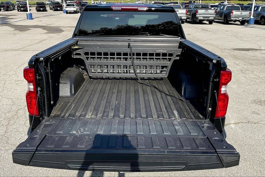 Used 2024 Chevrolet Silverado 1500 Custom Trail Boss AWD/4WD image 24