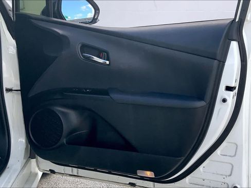 Used 2016 Toyota Prius Four FWD image 28