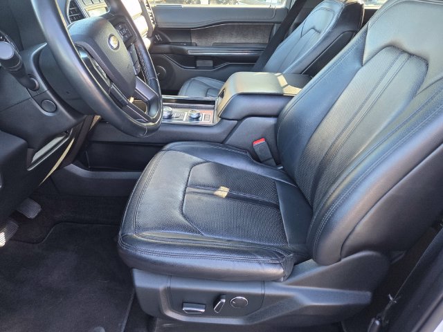 Used 2020 Ford Expedition Limited w/ Equipment Group 302A AWD/4WD image 14
